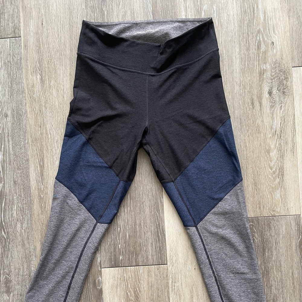 Outdoor Voices Spring 7/8 Leggings